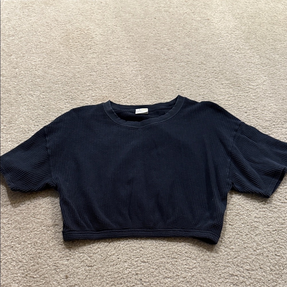 Aerie Charcoal Short Sleeve Crop Top